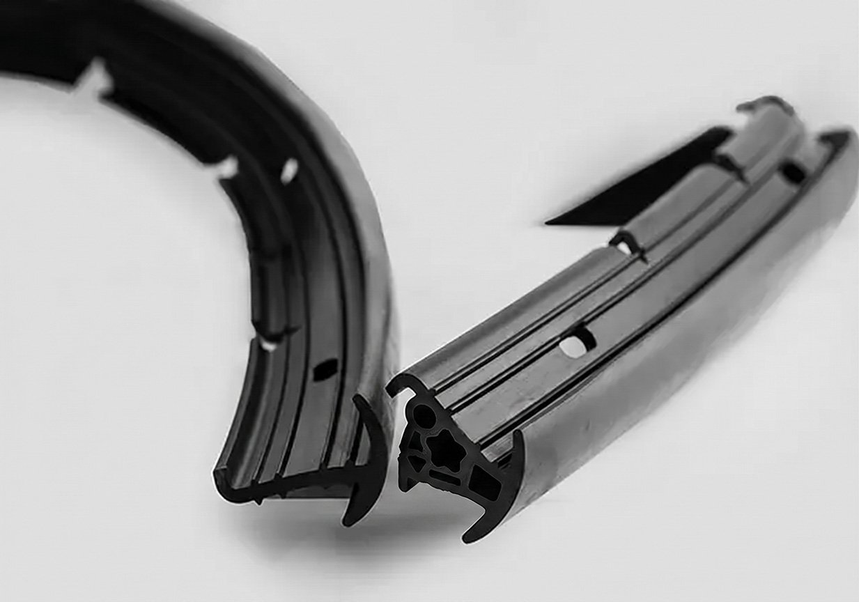 Industrial rubber profile